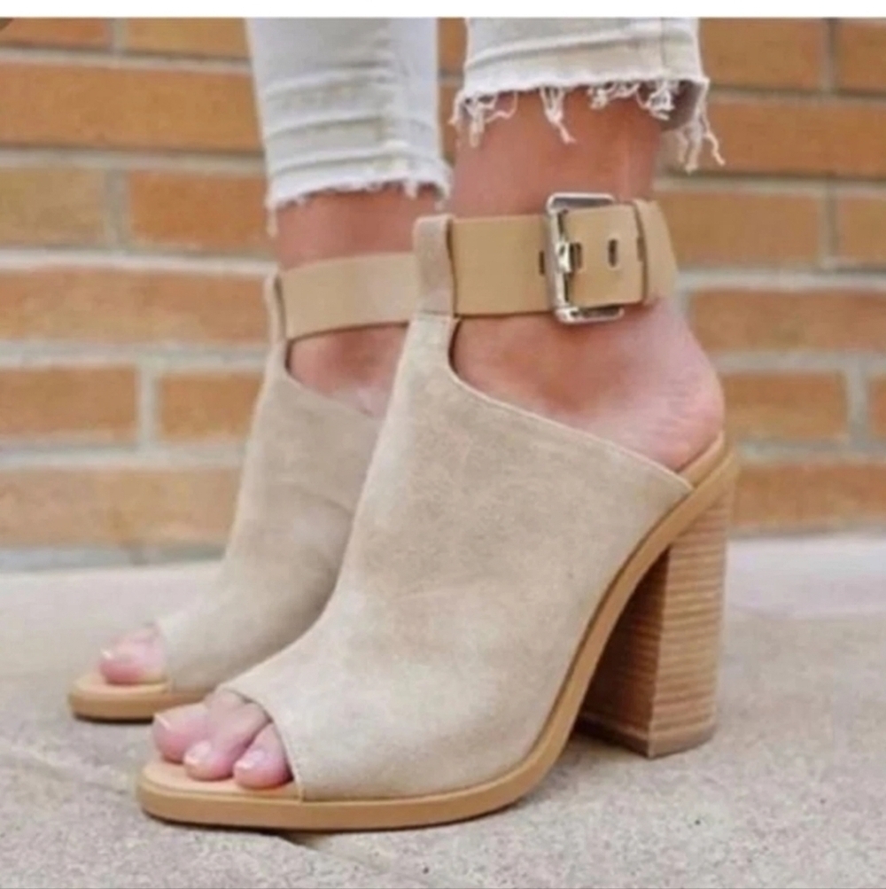 Marc Fisher ML Vashi Beige Tan Suede Leather Block Heel Ankle Strap Sandals 7M - Picture 11 of 11